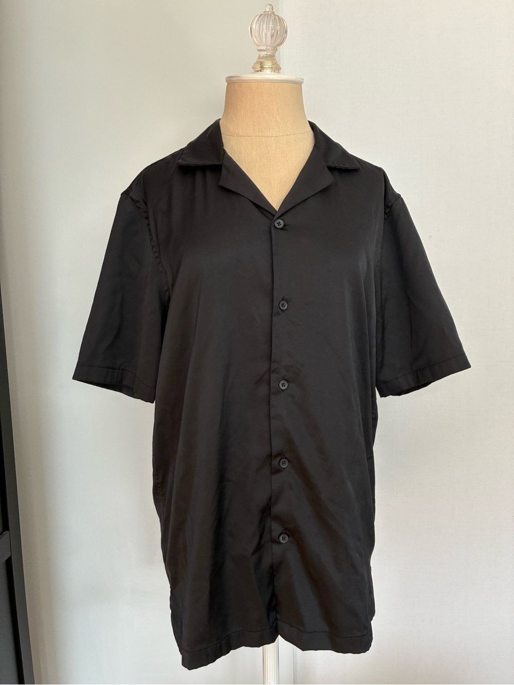 Zara Men’s Black Short Sleeve Button-Up Shirt